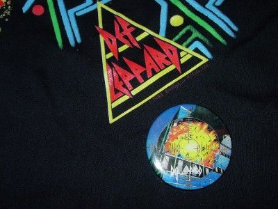 Def Leppard DL Pyromania Vtg Tour Hat Pin Button Pinback Rock Badge 