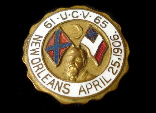   VETERAN 1906 NEW ORLEANS UCV REUNION ENAMELED LAPEL BADGE  