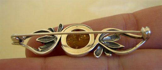 Brooch Style Number 947 a1 (1.5x1.0x0.2 inches)