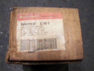 HONEYWELL FLAME PROTECTION RELAY 240V RA890F 1361 SPDT  