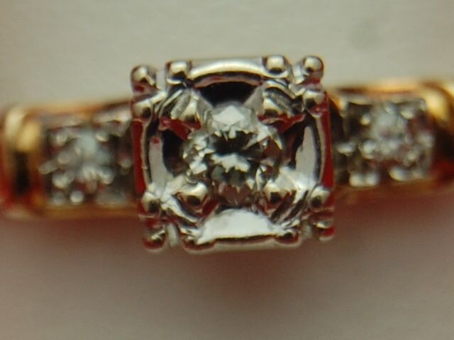 14k Gold Estate Diamond Engagement Ring size 7 vintage  