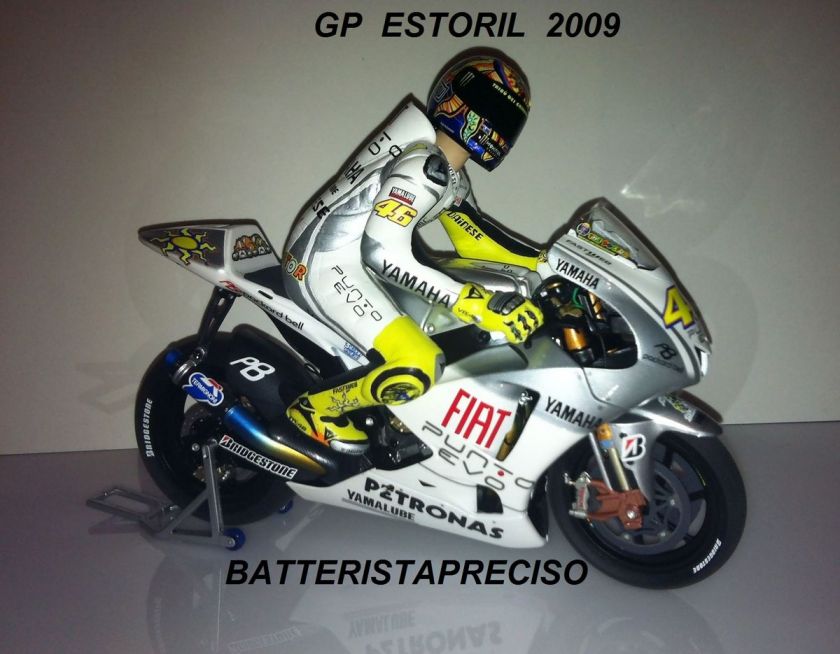 MINICHAMPS VALENTINO ROSSI 1/12 YAMAHA M1 GP ESTORIL 2009 MOTO 