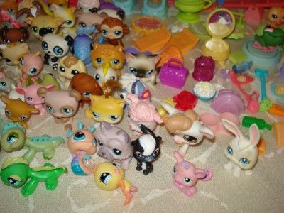 Huge Lot Littlest Pet Shop 140 Pets Houses Accessories  