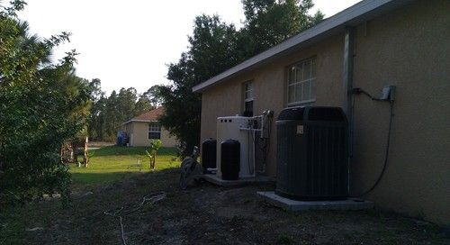   FAMILY HOME, 3/2/2 UPGRADED GRANITE TOPS, ALL TILED FLOORS  