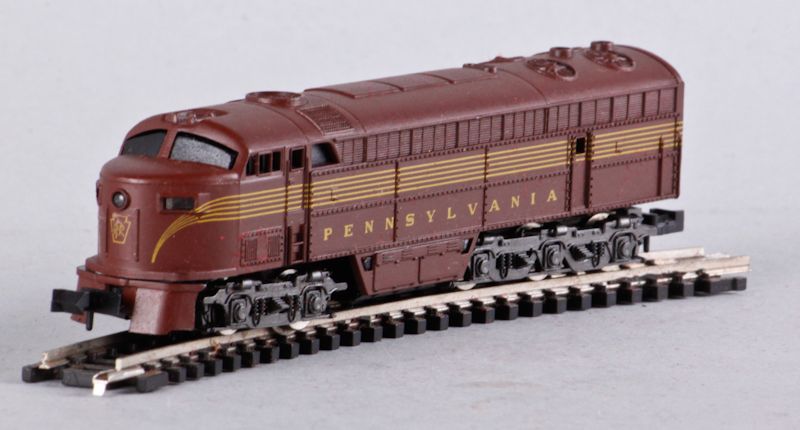 ATLAS N Scale PENNSYLVANIA Freight Train Set Transformer & Track 