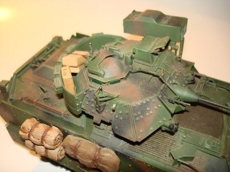 Built Tamiya 135 M2A2 Bradley w/Stowage  