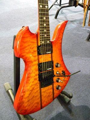 BC RICH MOCKINGBIRD ST GUITAR HONEY *USED in EXC COND* ITEM# BCRMGSTHB 