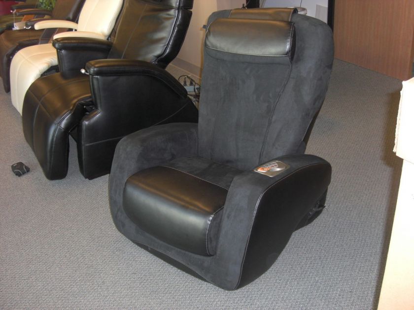 Human Touch iJoy 2400 Robotic Massage Chair Ergonomic Recline 