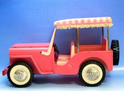   Vintage Tonka~ OUTDOOR LIVING JEEP SURREY Green #2140 and PINK #350