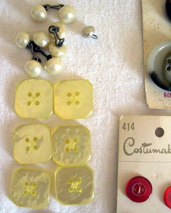 40+ VTG BUTTONS BUCKLES Faux Pearl Wool Metal Plastic  
