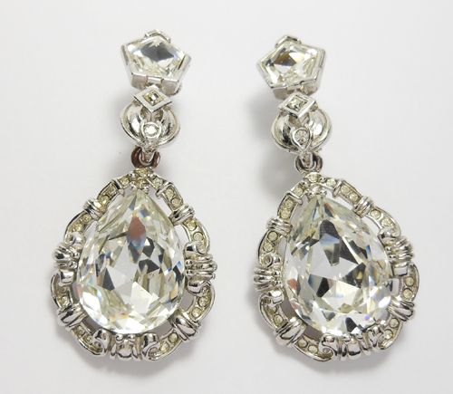 CRYSTAL MARIE ANTOINETTE AVON SMITHSONIAN EARRINGS $❶NR  