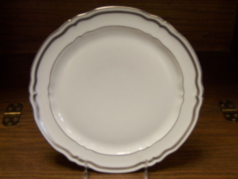 RAYNAUD MARIE ANTOINETTE PLATINUM DINNER 10 1/4 NEW  