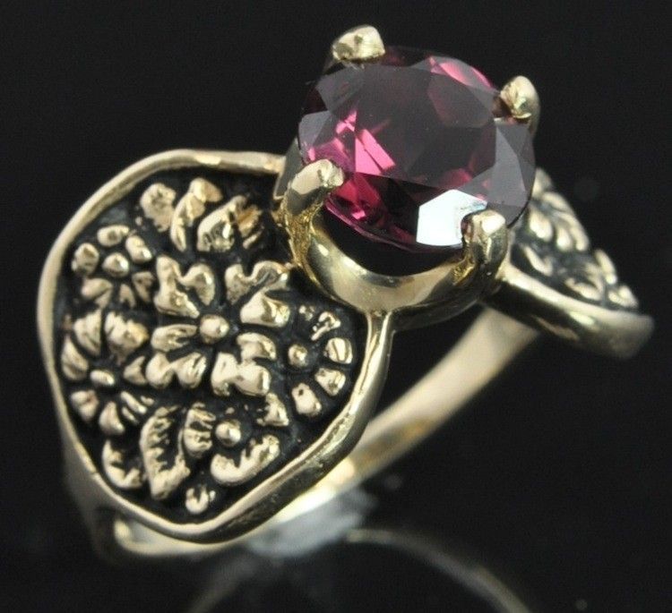   Kabana 14K Gold 2.38 CT Rhodolite Garnet Solitaire Flower Band Ring 8