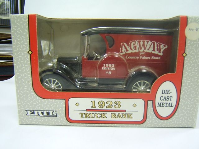 Ertl 1923 Truck Bank Agway red Edition 8 1993  