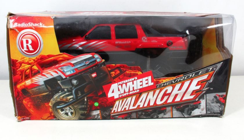 Radio Shack Petersens CHEVY AVALANCHE 4WD RC Truck w/Box 113 Scale 