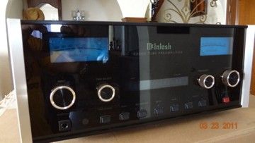 McIntosh C2300 Preamplifier 5 months old, 3 yr.Mc. warranty, Mint 