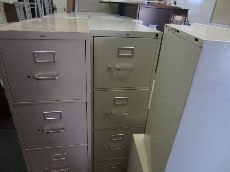 Lot of 17 File Cabinets   Hon, Devon, Anderson Hickey   Blue, Tan 