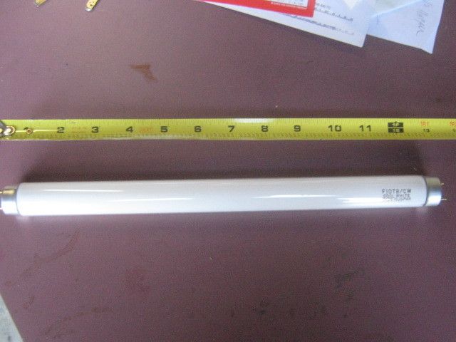 SLOT MACHINE BULBS   FLUORESCENT   F10T8  