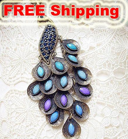 Fashion Retro bronze Peacock peafowl Necklace pendant crystal  