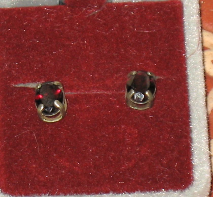 GENUINE GARNET STUD PIERCED EARRINGS GOLD POST  