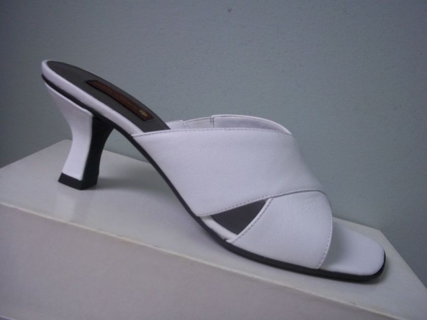 JOHN ROMAINE Womens White Shoes Sandals Heels 10 NEW  