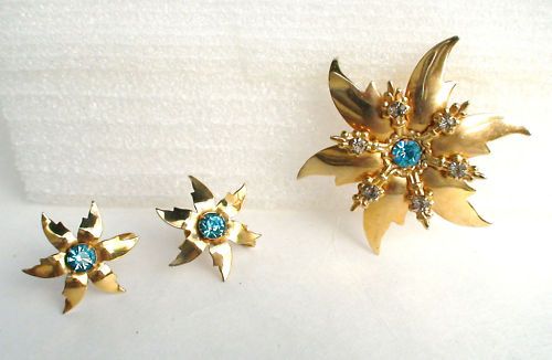 VINTAGE P&F STAR BROOCH&EARRINGS DEMI PARURECLOSED1950  