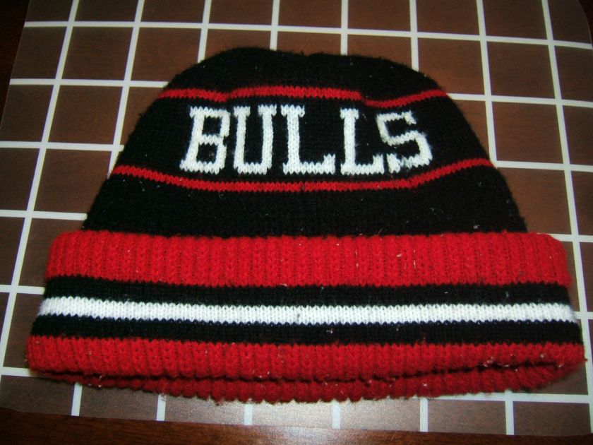 VINTAGE CHICAGO BULLS WINTER HAT MICHAEL JORDAN ERA NICE SHAPE  