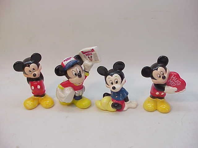 MICKEY MOUSE DISNEY FIGURINES LOT 4~HUG ME TOONTOWN  