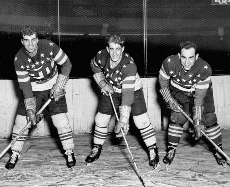 YOUNG YOGI BERRA PLAYING HOCKEY YANKEES GREAT 8x10  