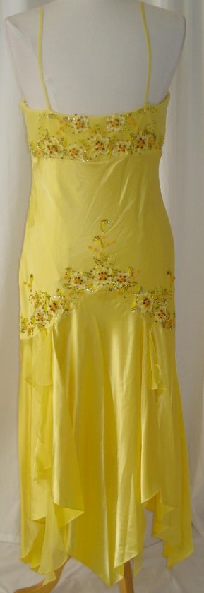 imagine yourself in this gorgeous evening gown the color is yellow 